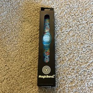 Disneyland Park Limited Edition “Magic Key” MagicBand - NWT